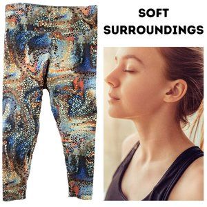 SOFT SURROUNDINGS Multi-Colored Mosaic Print Leggings - Women's Petite Medium